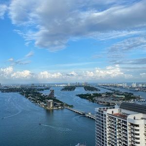 Meet your Posher, Camila